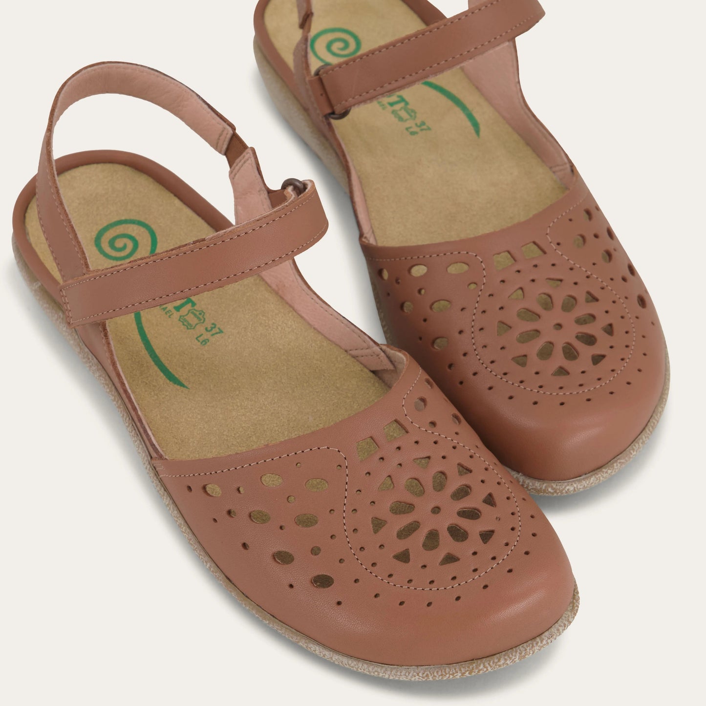 Naot Arataki Closed Toe Travel Sandal SHOES NAOT 36 Caramel