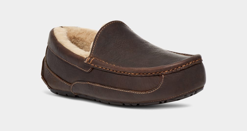 UGG Men's Ascot Leather SLIPPERS UGG AUSTRALIA   