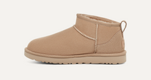 Load image into Gallery viewer, UGG Women&#39;s Classic Ultra Mini: A GREAT Alternative to Tasman SHOES UGG AUSTRALIA
