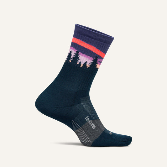 Unisex Trail Crew Max Cushion SOX FEETURES S (W 4-6.5) Purple Aurora