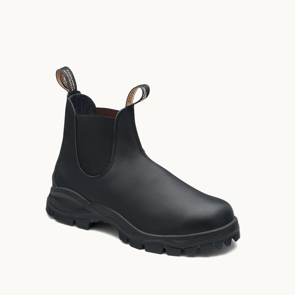 Unisex 2240 Lug SHOES BLUNDSTONE
