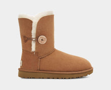 Load image into Gallery viewer, UGG Women&#39;s Bailey Button Boot SHOES UGG AUSTRALIA 5 Chestnut 
