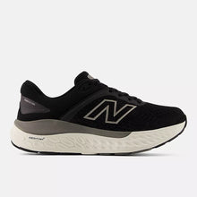 Load image into Gallery viewer, New Balance W1540v4 SHOES NEW BALANCE 6.5 D Black
