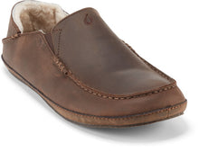 Load image into Gallery viewer, Olukai Men&#39;s Moloa Slipper SLIPPERS OLUKAI 8 Toffee / Dark Wood 
