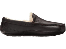Load image into Gallery viewer, UGG Men&#39;s Ascot Slipper Leather SLIPPERS UGG AUSTRALIA 8R China Tea 
